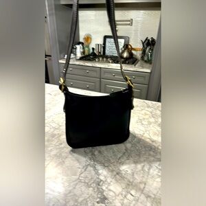 Vintage Leather Black Coach purse/handbag 1990s